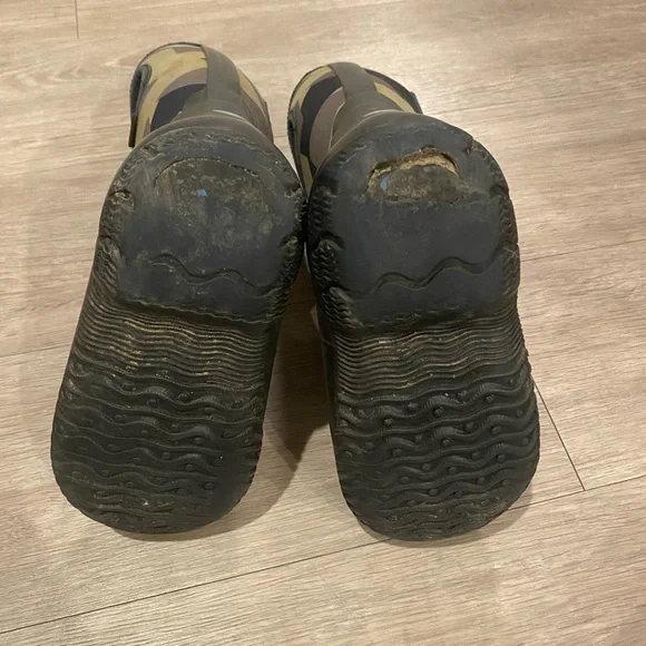 BOGS classic boots kids size 11 - Picture 6 of 7